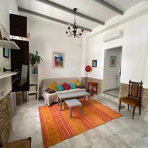 https://tranquilo-apartamento-en-el-corazon-del-albaicin.es-andalucia.com